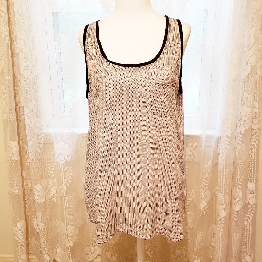 LOFT Cream/Black Tank Size M